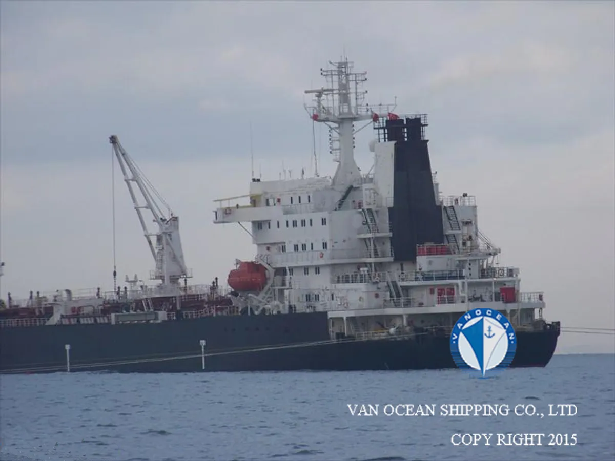 Oil/Chemical tanker for sale