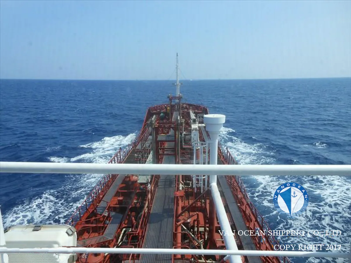 Oil/Chemical tanker for sale