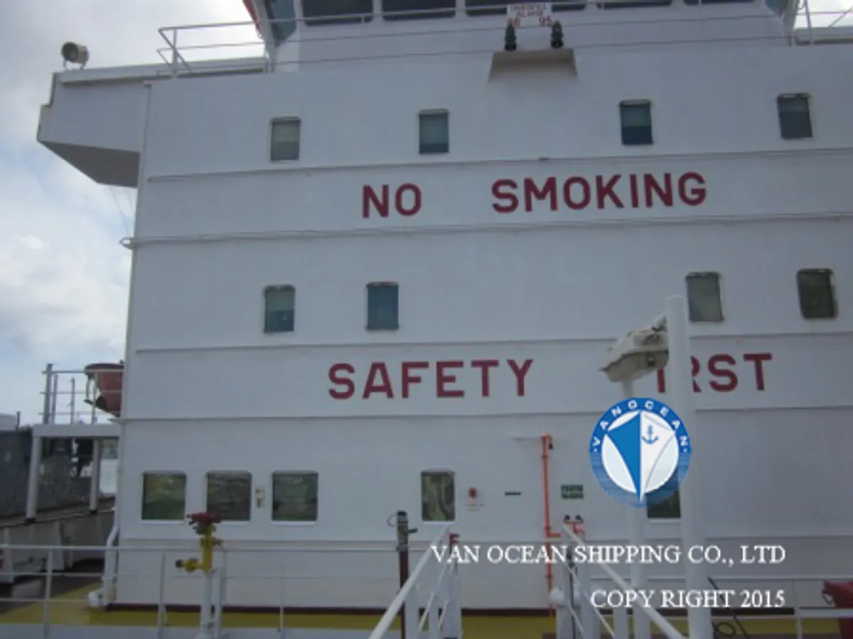 Oil/Chemical tanker for sale
