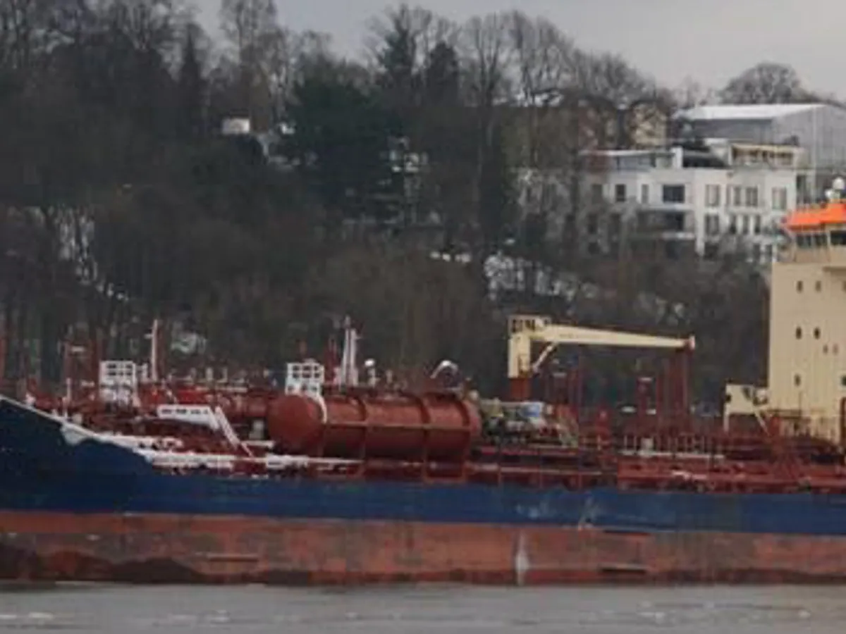 Oil/Chemical tanker for sale