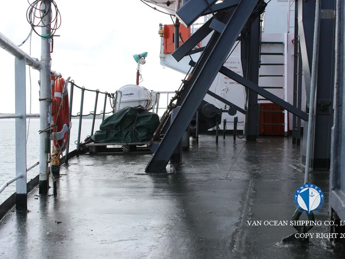Oil/Chemical tanker for sale