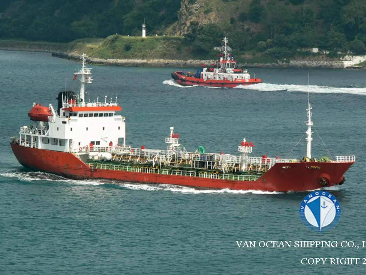 Oil/Chemical tanker for sale