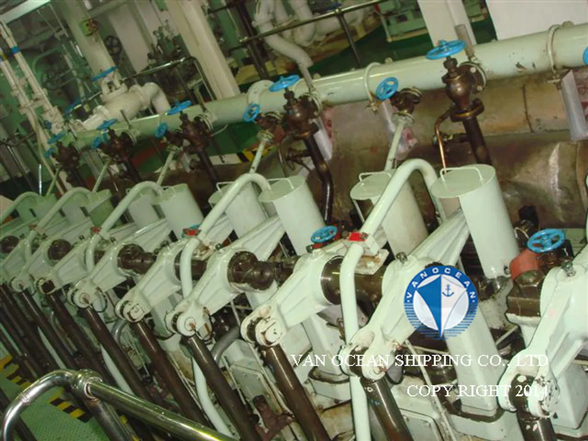 Oil/Chemical tanker for sale