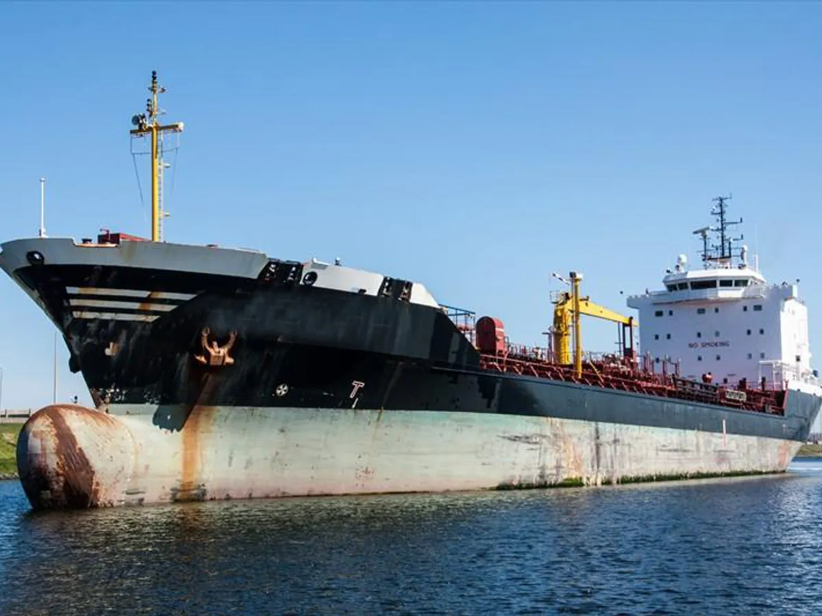 Oil/Chemical tanker for sale