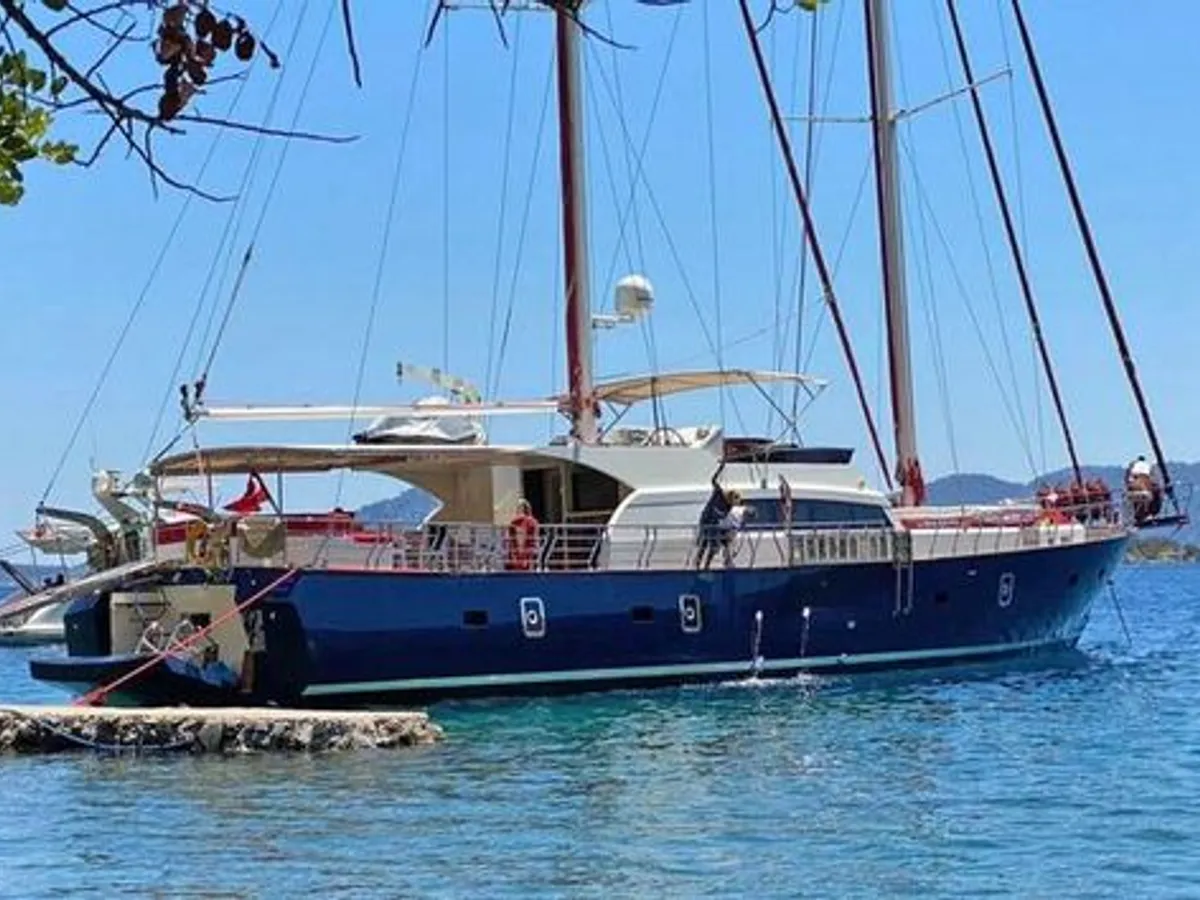 Yacht for sale