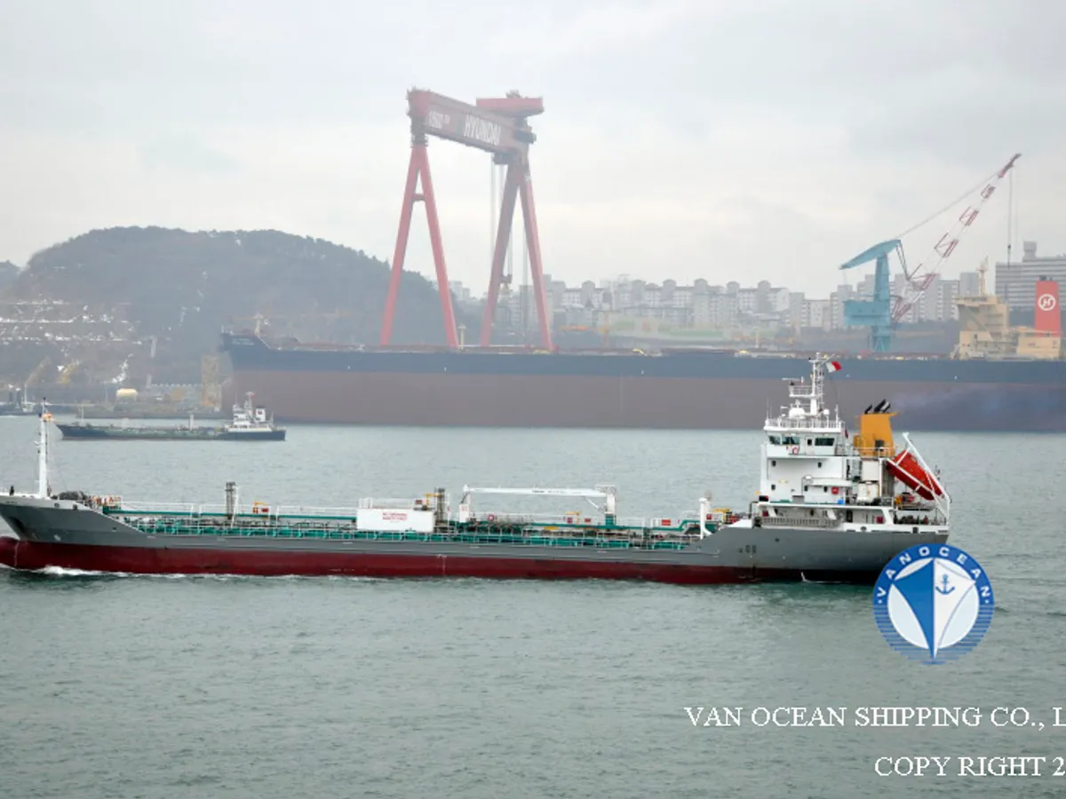 Oil/Chemical tanker for sale