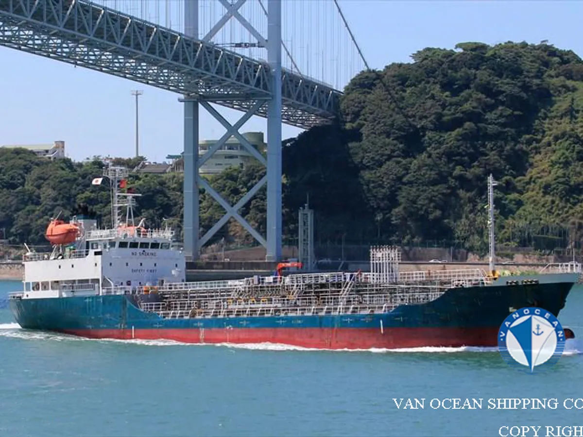 Oil/Chemical tanker for sale
