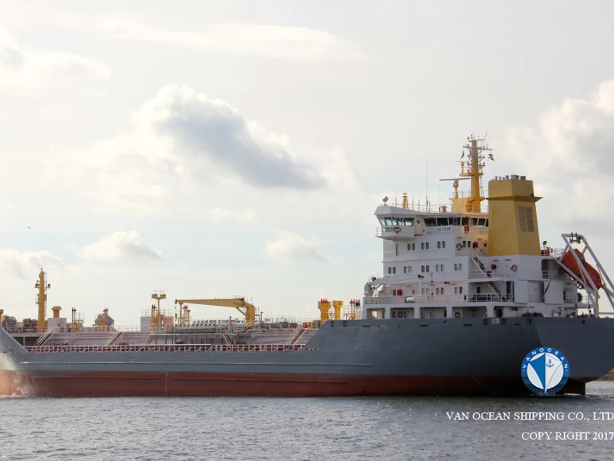 Oil/Chemical tanker for sale