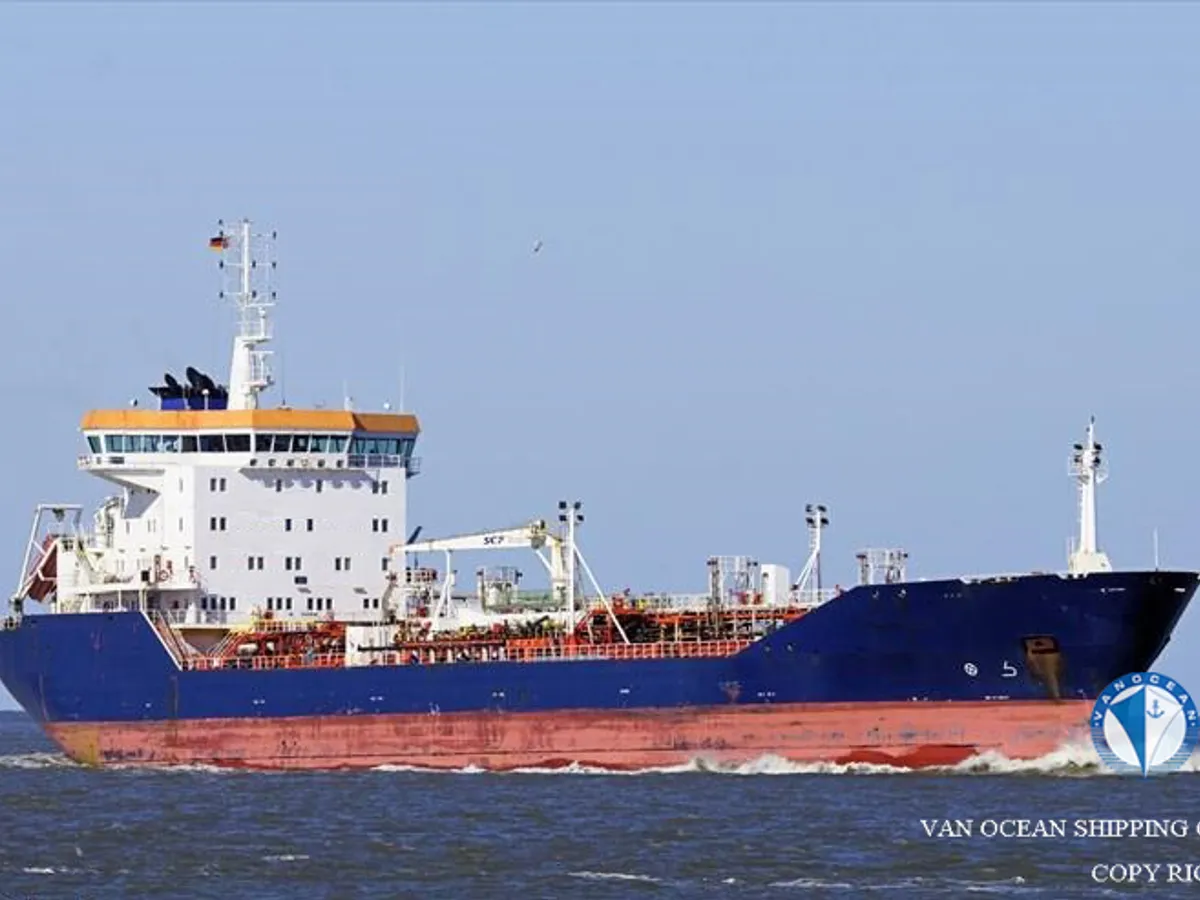 Oil/Chemical tanker for sale
