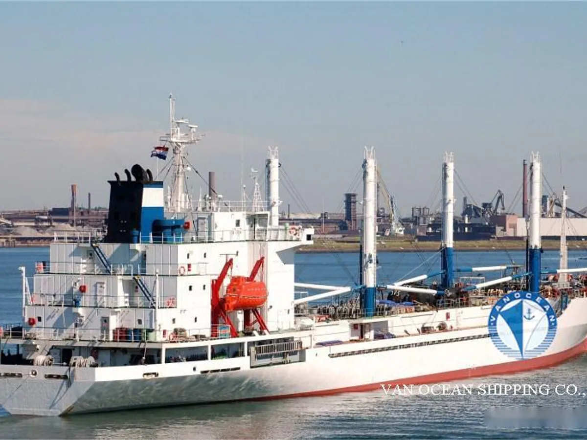 Reefer ship for sale