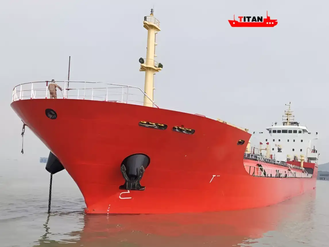 Oil/Chemical tanker for sale