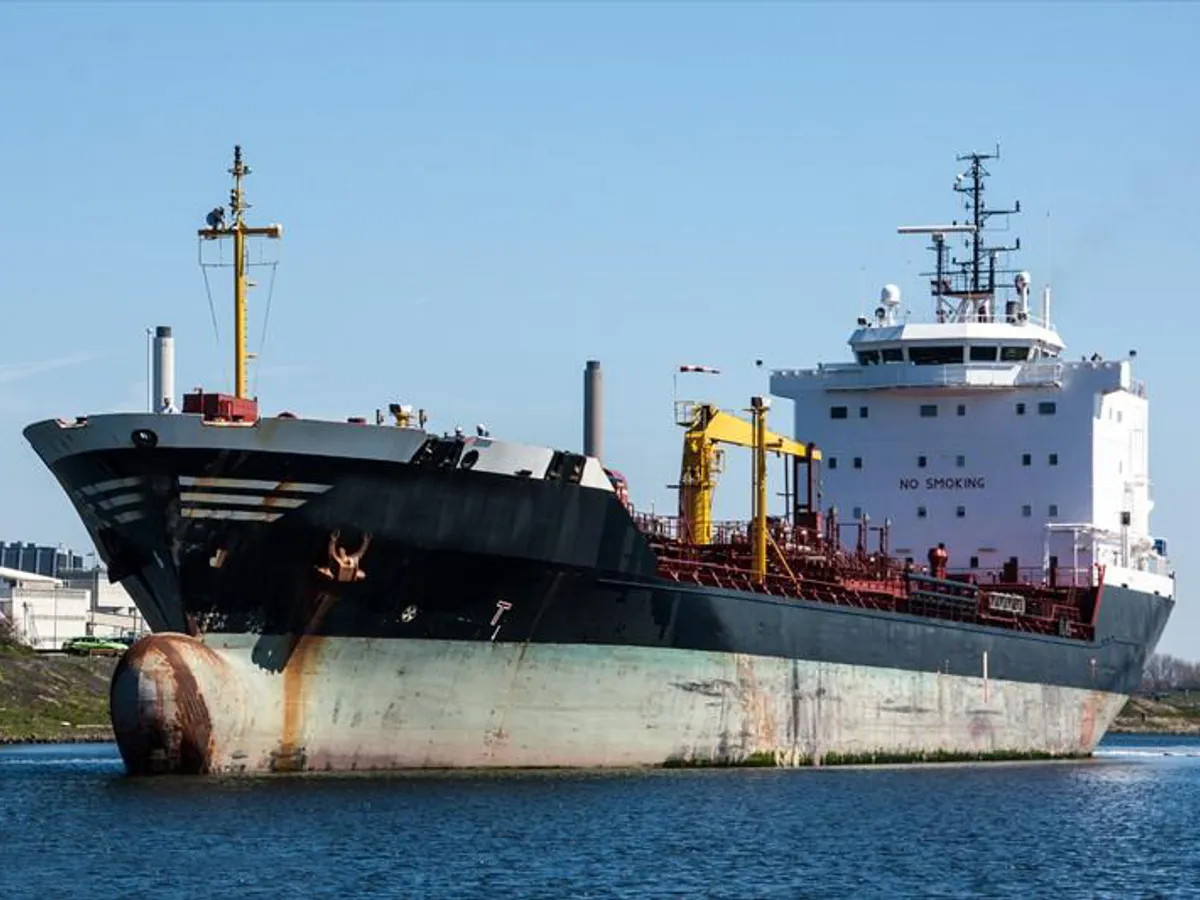 Oil/Chemical tanker for sale
