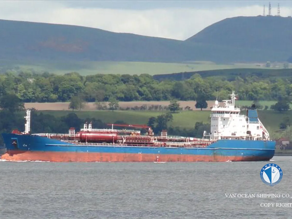 Oil/Chemical tanker for sale