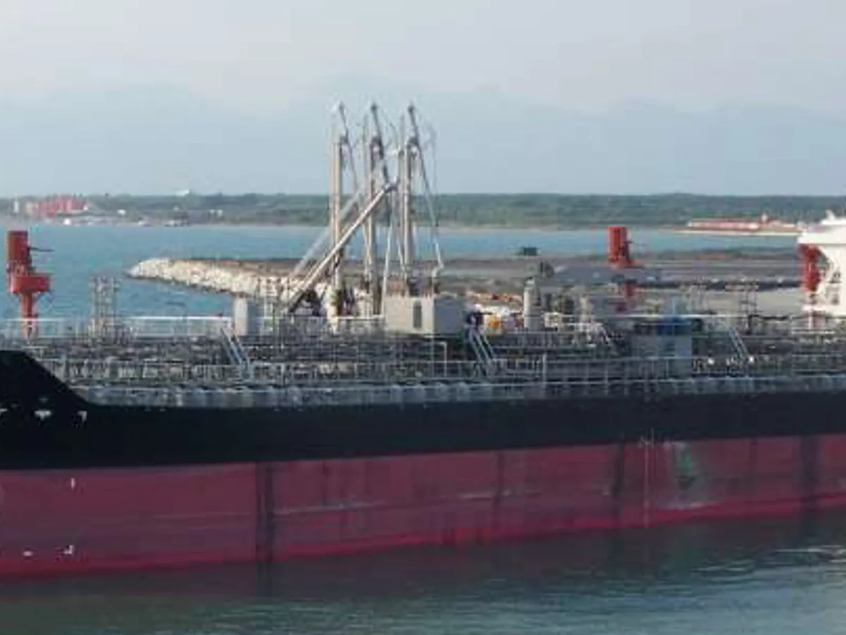 Oil/Chemical tanker for sale