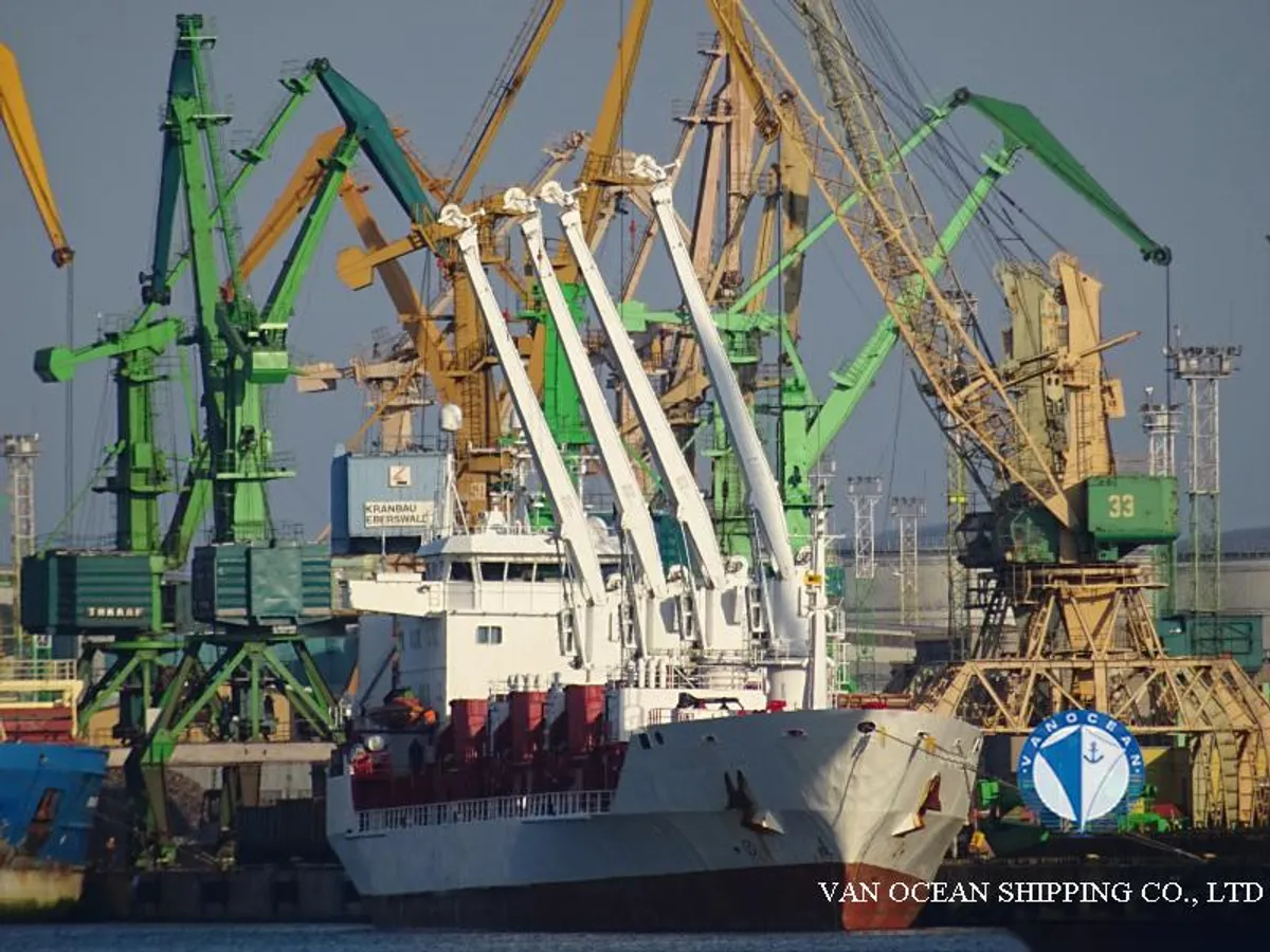 Reefer ship for sale