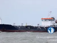 Oil/Chemical tanker for sale