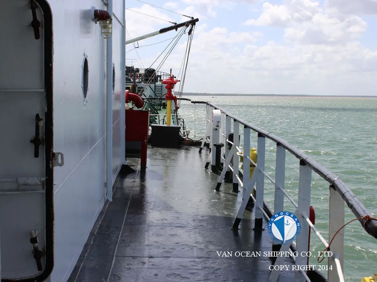Oil/Chemical tanker for sale