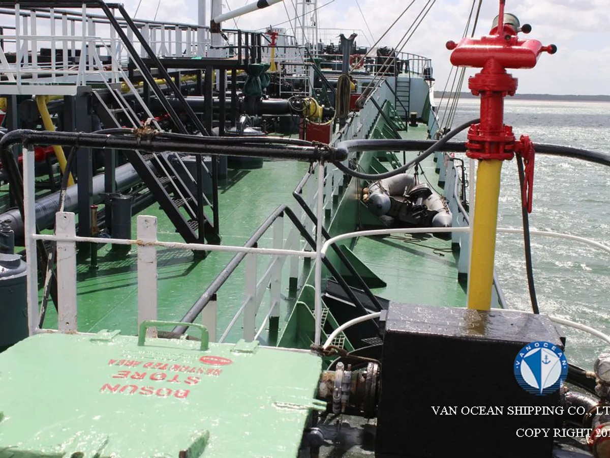 Oil/Chemical tanker for sale