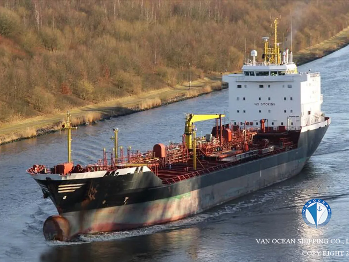 Oil/Chemical tanker for sale