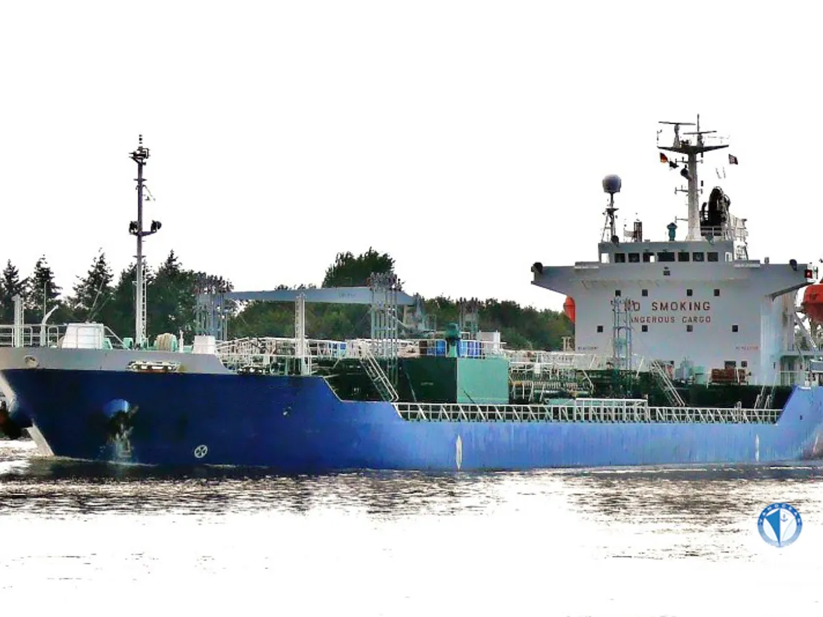 Oil/Chemical tanker for sale