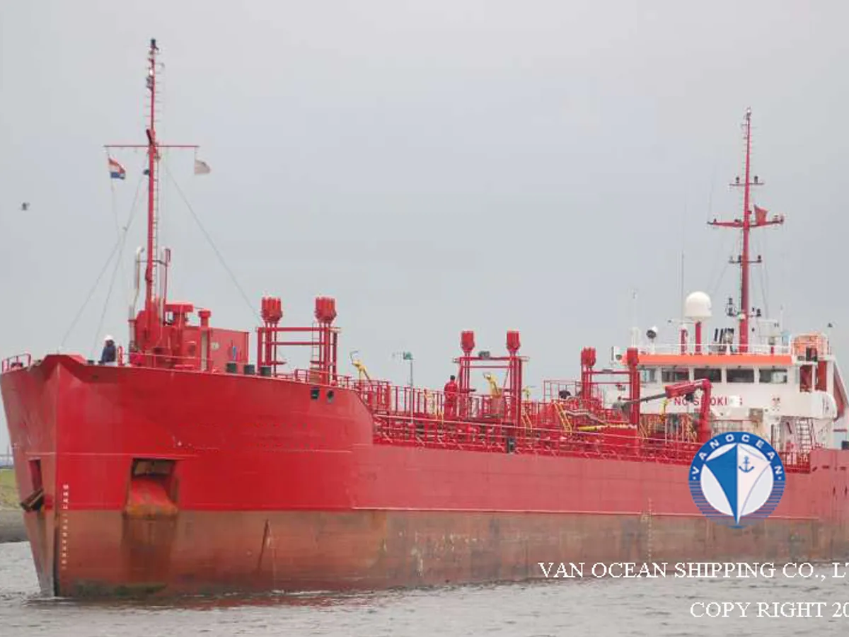 Oil/Chemical tanker for sale