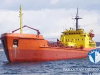 Oil/Chemical tanker for sale