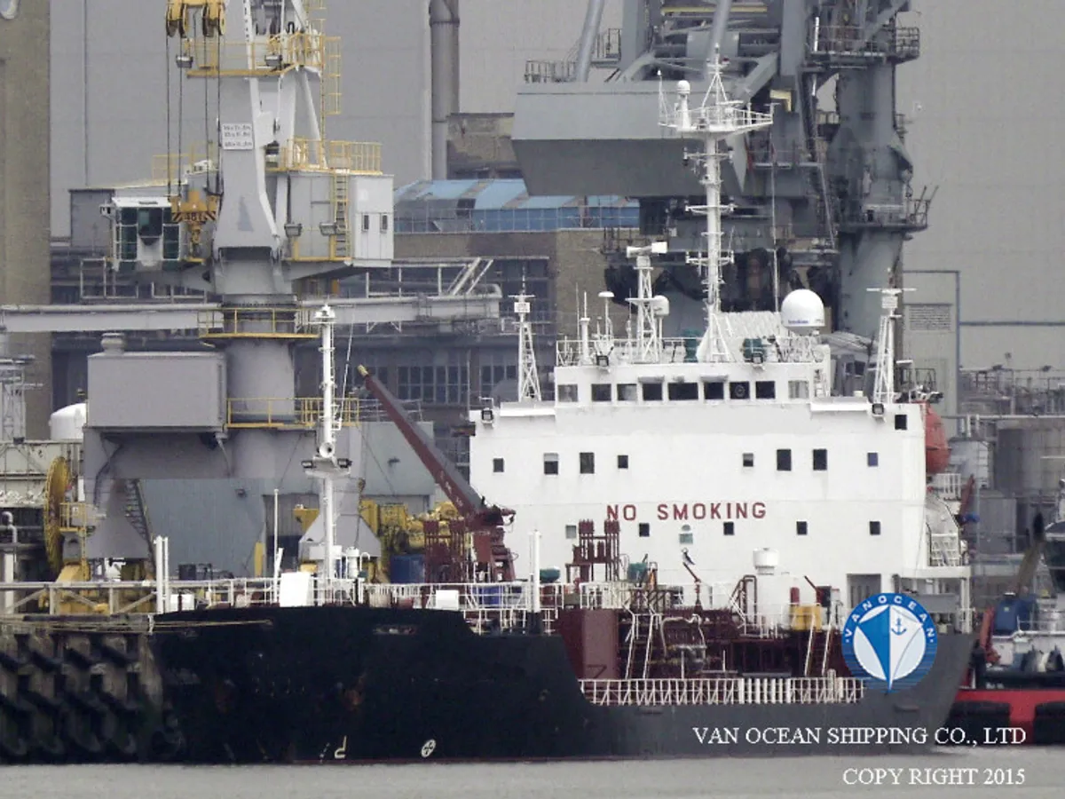Oil/Chemical tanker for sale