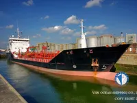 Oil/Chemical tanker for sale