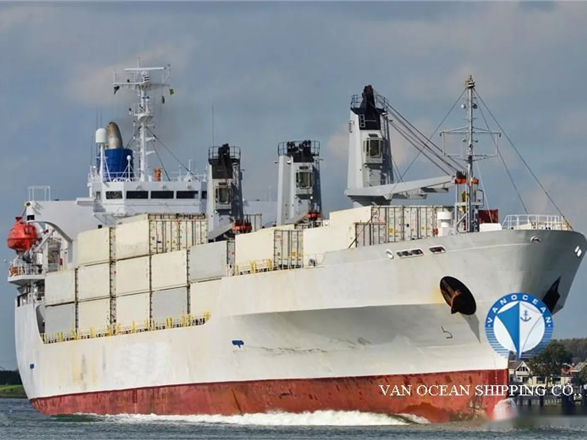 Reefer ship for sale