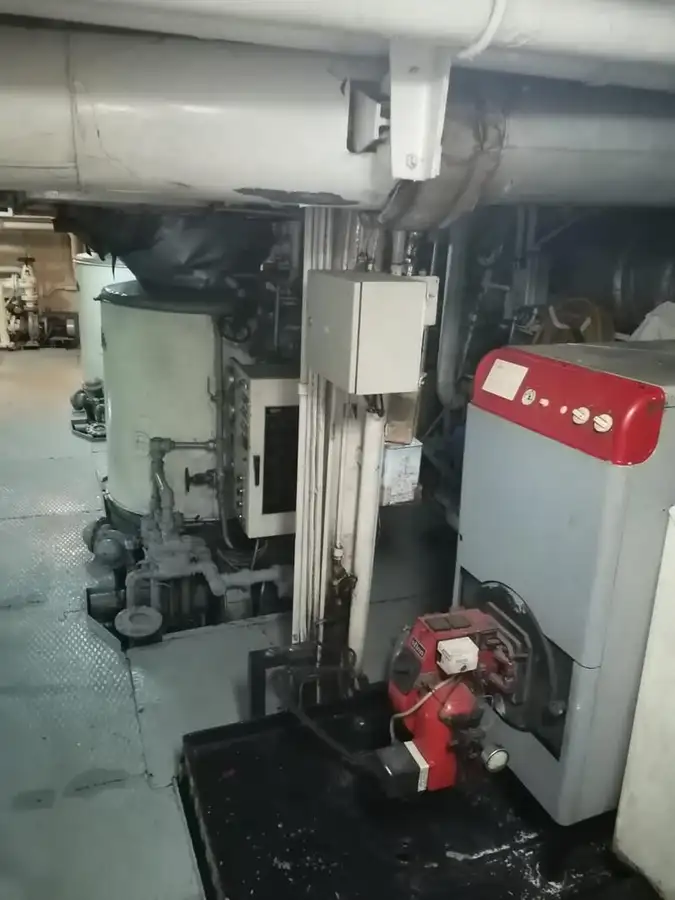 Oil/Chemical tanker for sale