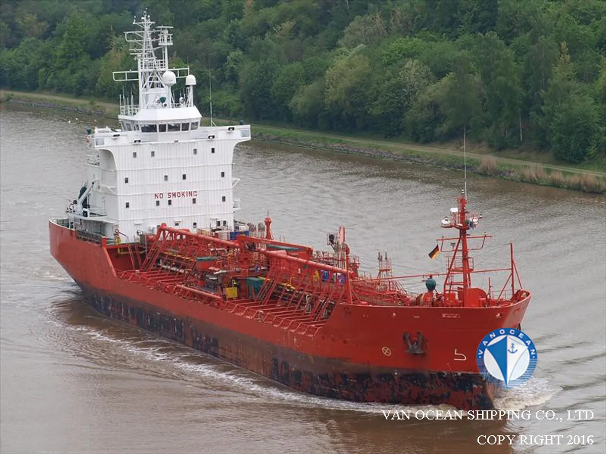 Oil/Chemical tanker for sale
