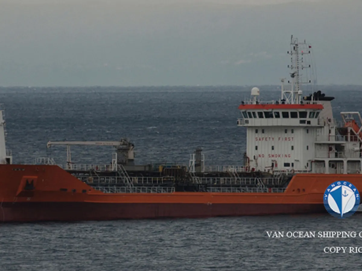 Oil/Chemical tanker for sale