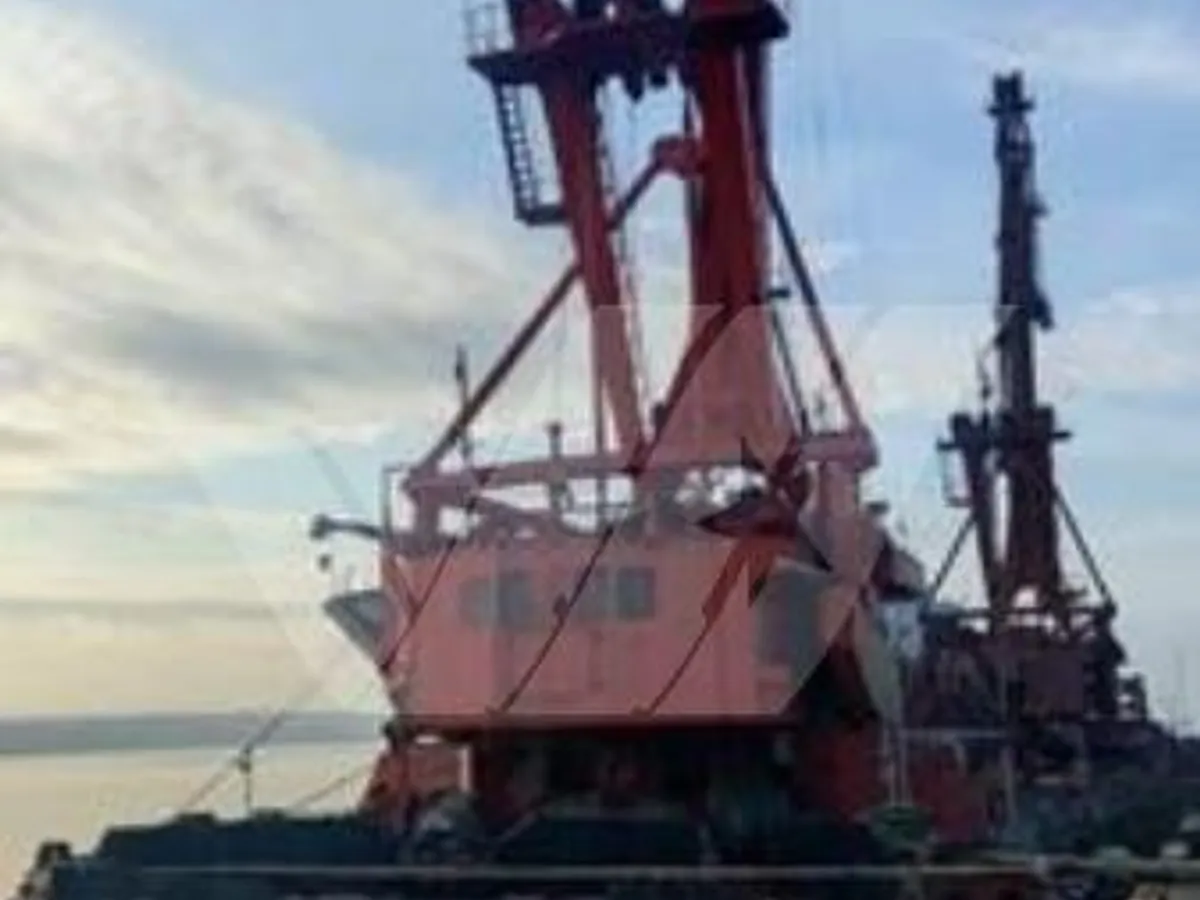 Crane vessel for sale