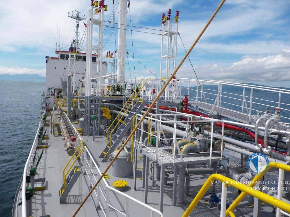 Oil/Chemical tanker for sale