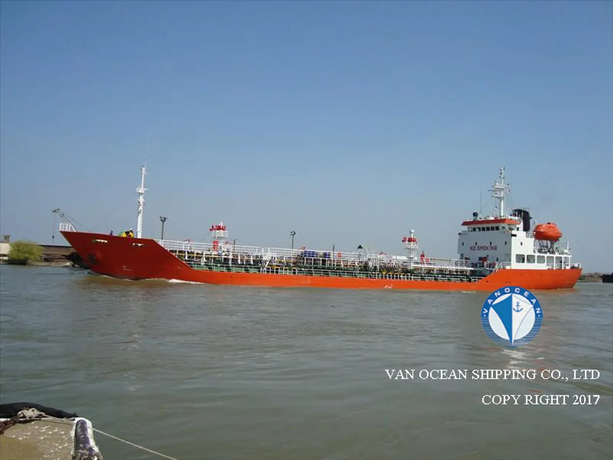 Oil/Chemical tanker for sale