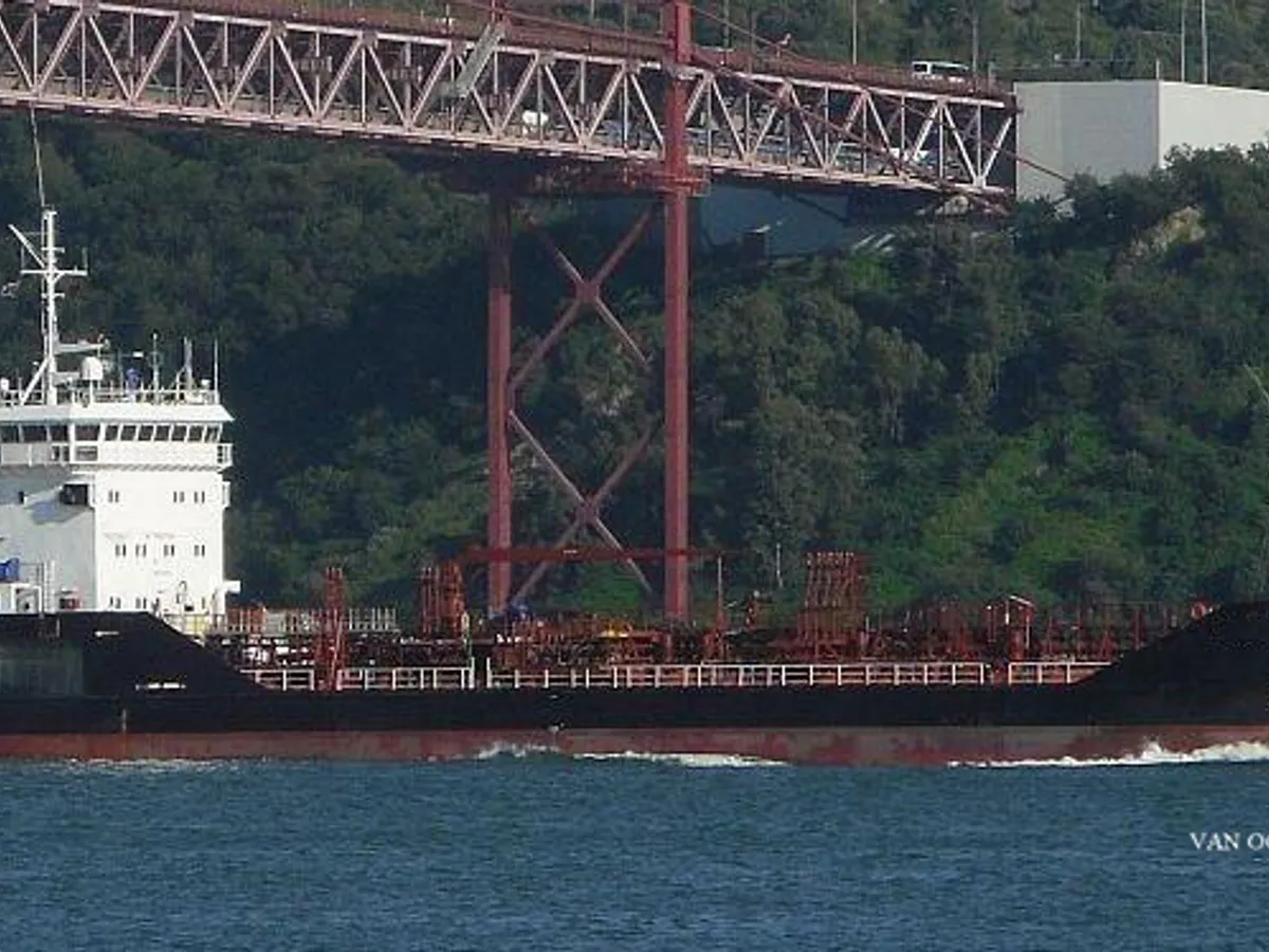 Oil/Chemical tanker for sale