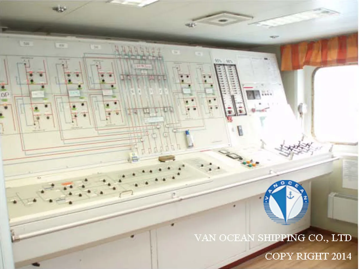 Oil/Chemical tanker for sale