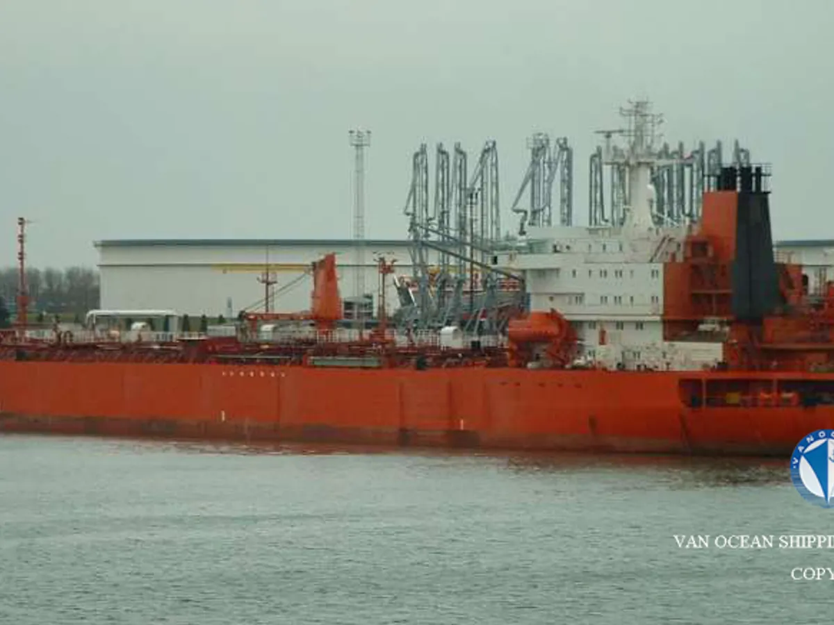 Oil/Chemical tanker for sale