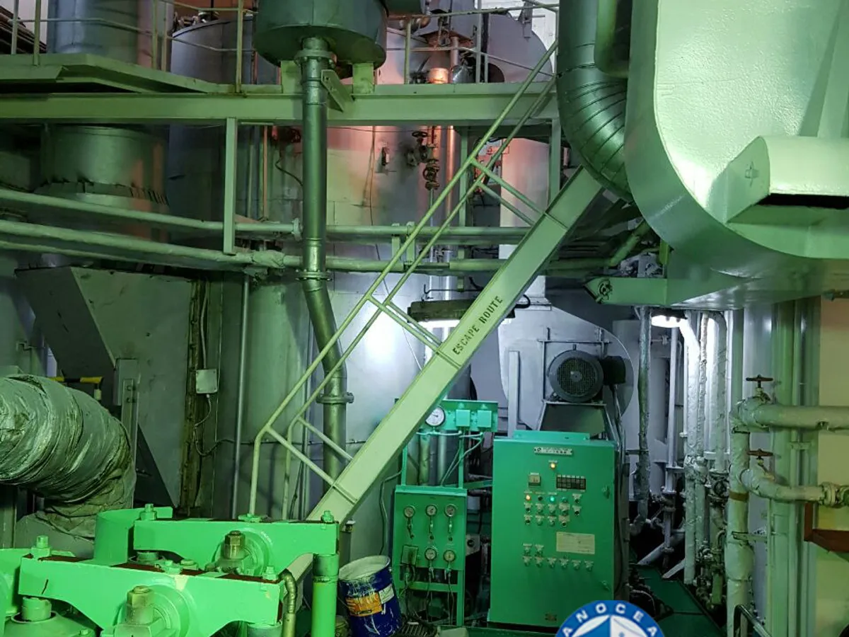 Oil/Chemical tanker for sale