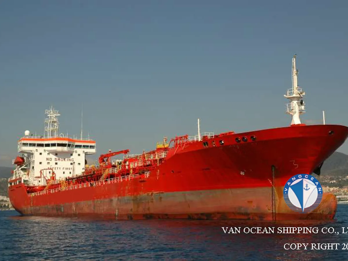 Oil/Chemical tanker for sale