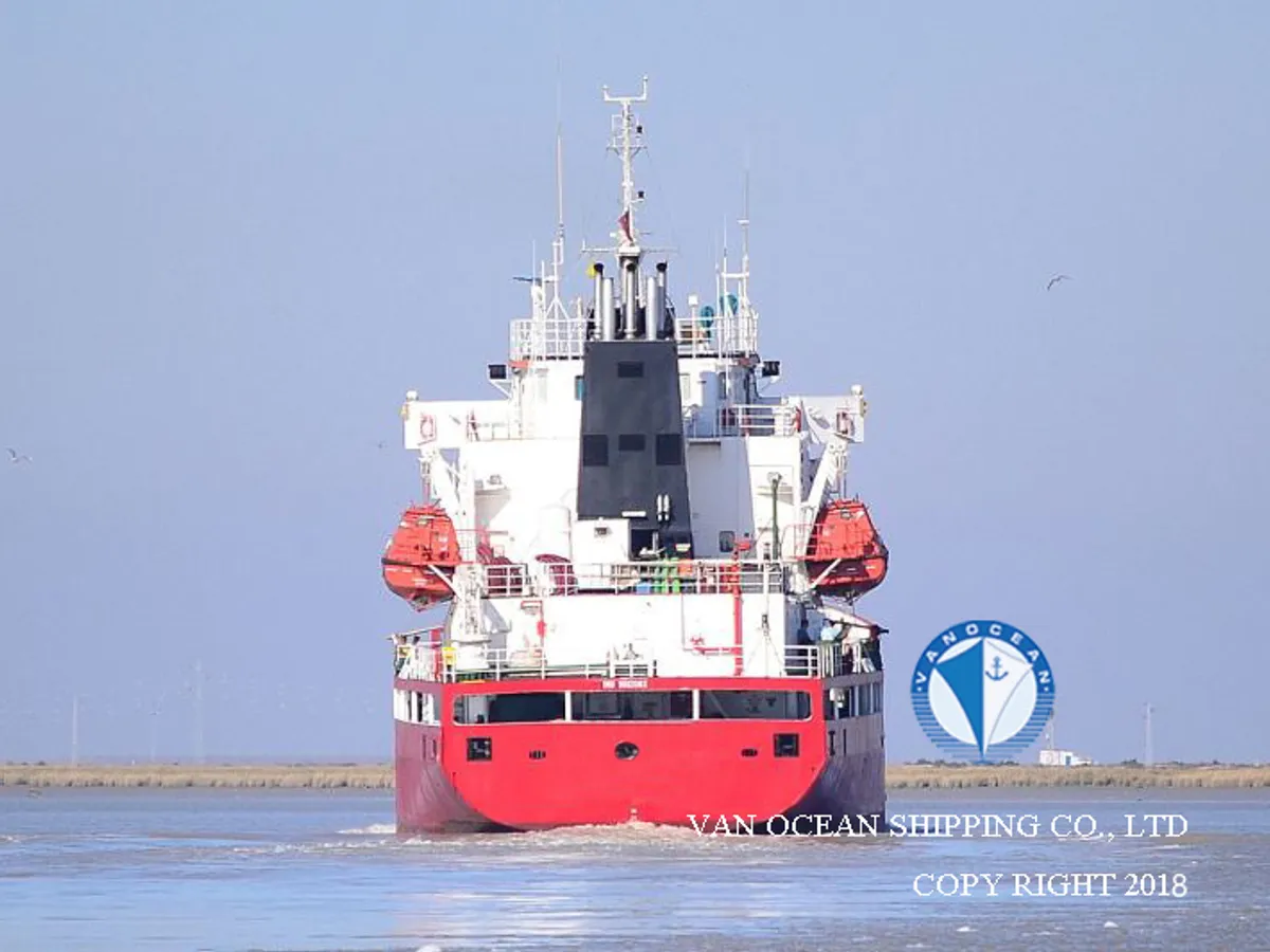 Oil/Chemical tanker for sale