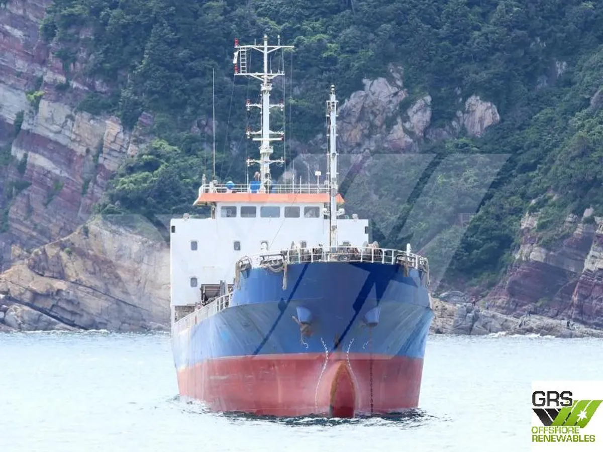Dry cargo ship for sale