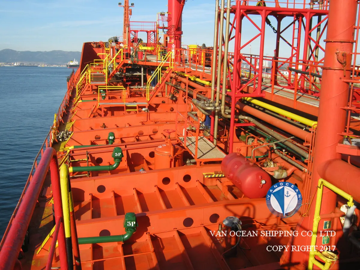 Oil/Chemical tanker for sale