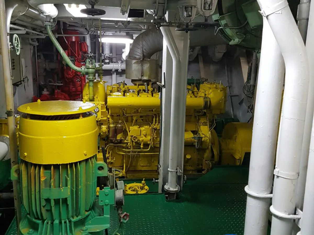 Oil/Chemical tanker for sale