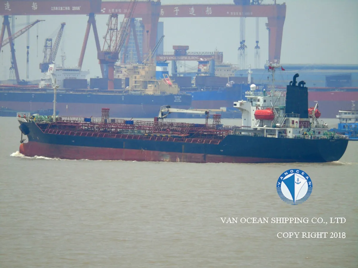 Oil/Chemical tanker for sale