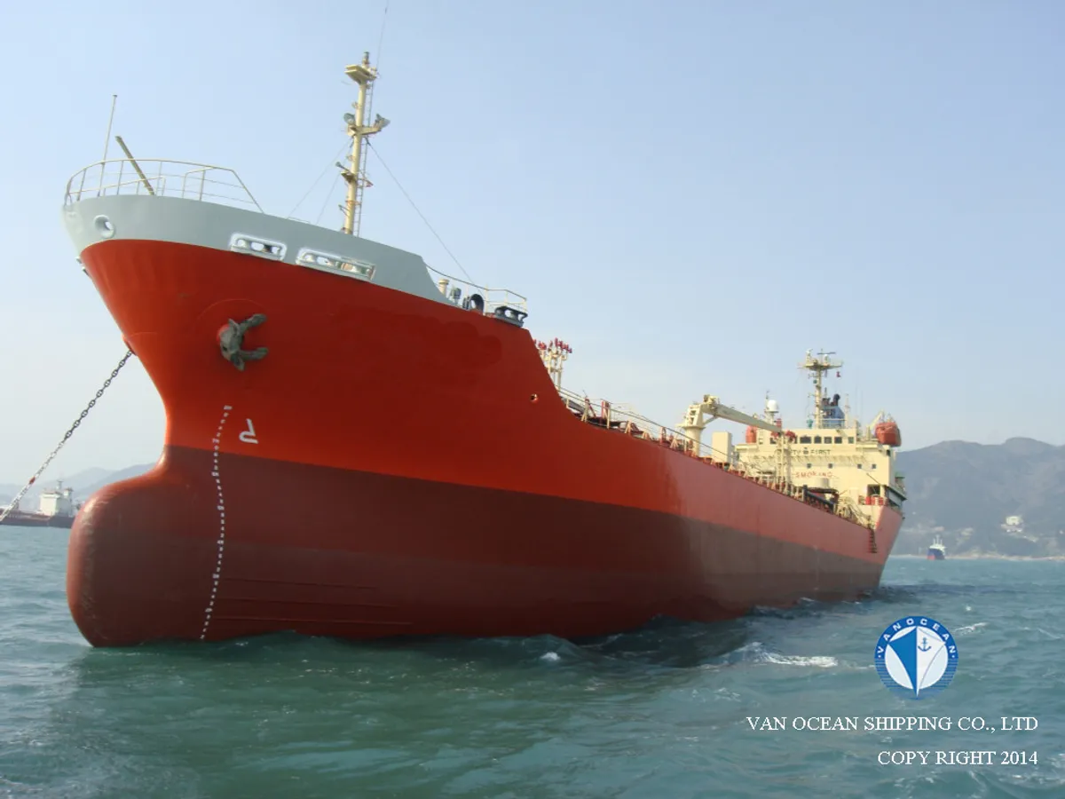 Oil/Chemical tanker for sale