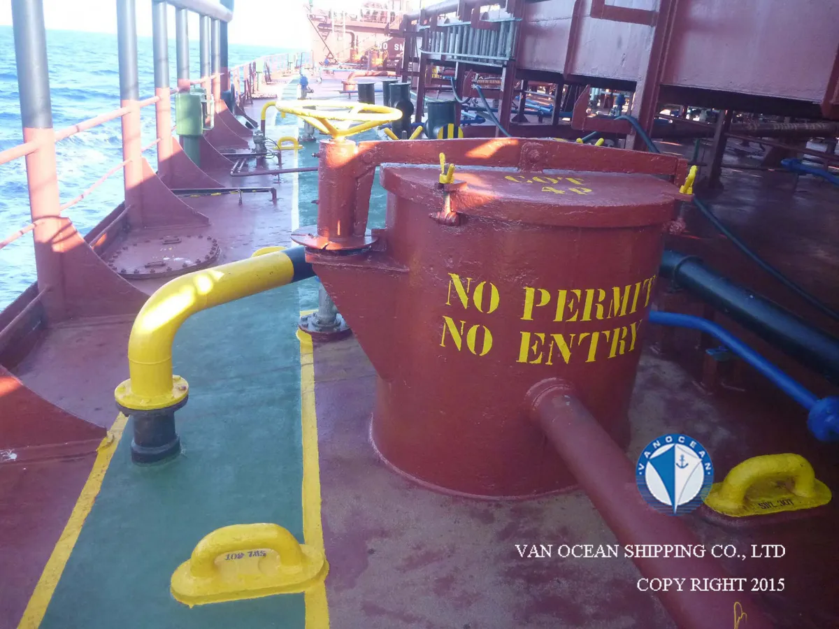 Oil/Chemical tanker for sale