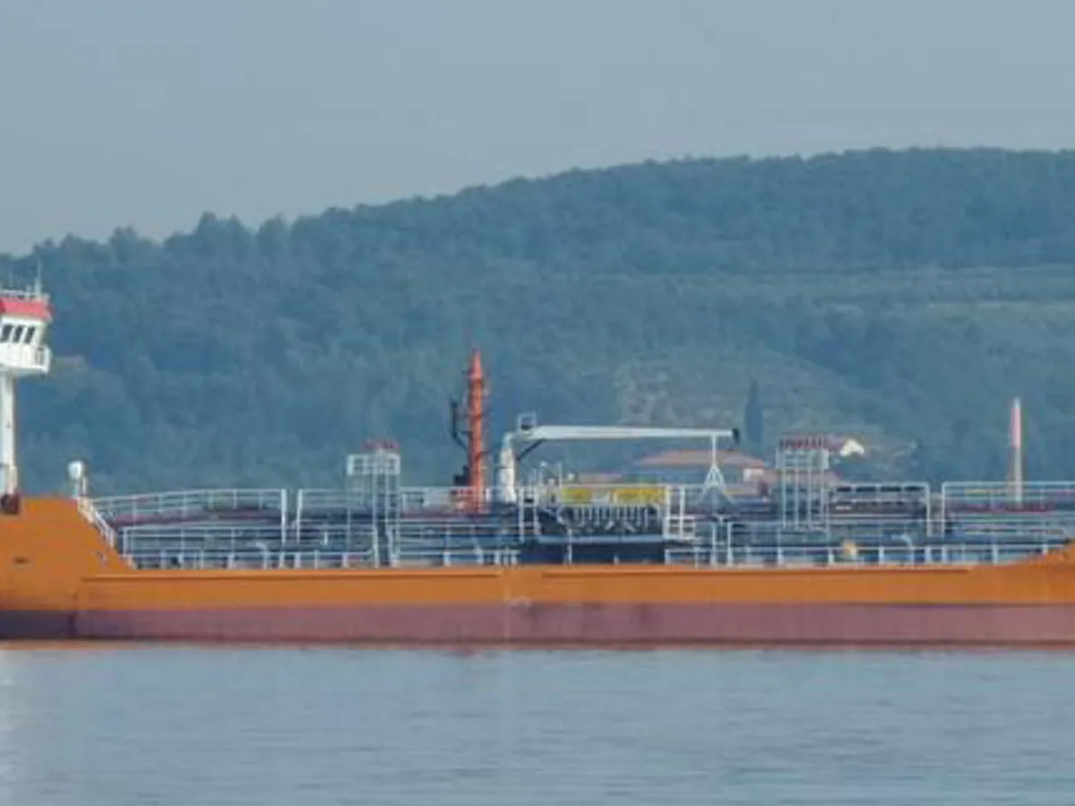 Oil/Chemical tanker for sale