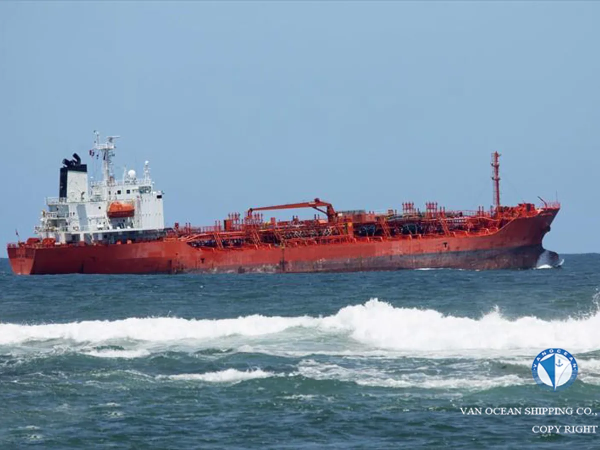 Oil/Chemical tanker for sale