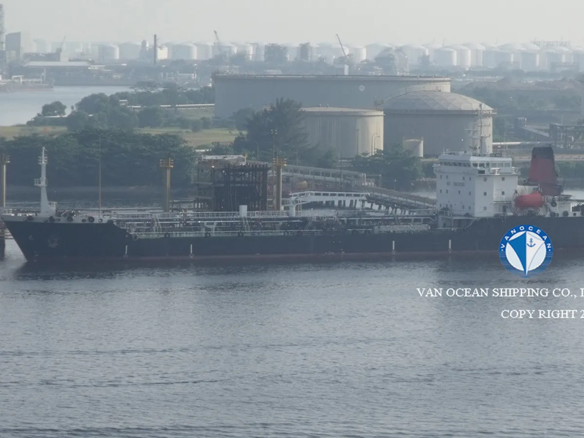 Oil/Chemical tanker for sale
